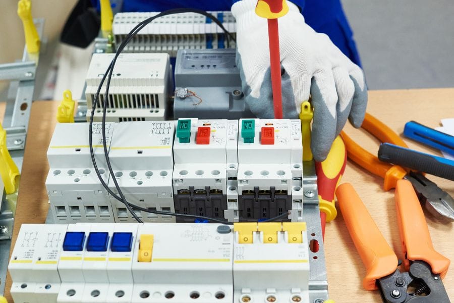 20 Best Electrical Contractors Near Me