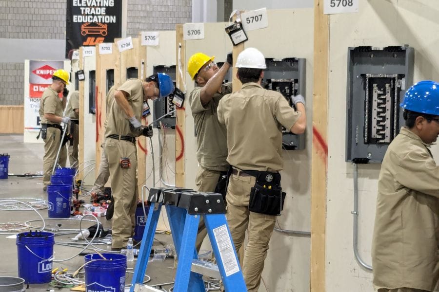 25 Professional Electrical Contractors